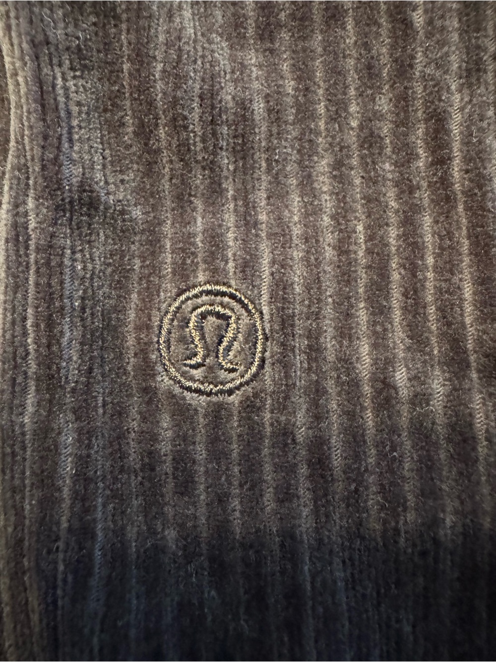 Lululemon Scuba Mid-Rise Wide-Leg Crop Velvet Cord Size 10 - Picture 13 of 13